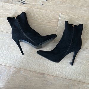Women’s pointed black booties size 38 or 7US